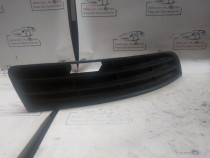 Grila proiector stanga Volkswagen Passat B6 2006