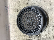 Boxa dreapta fata Audi Q5 2010