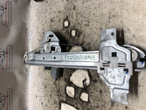 Macara geam stanga fata Peugeot 2008 2015