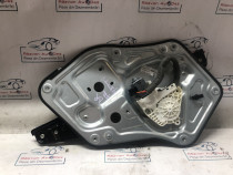 Macara geam dreapta fata Skoda Yeti 2012