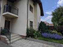 Casă tip duplex cu 4 camere în zona Gilau, teren 250 mp.