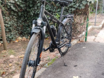 Bicicleta Bulls cross street