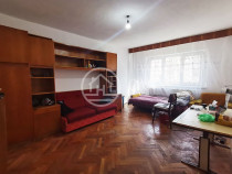 Apartament cu 3 camere de vanzare in zona Decebal, Oradea