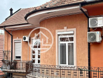 Apartament de vânzare cu 3 camere în zona Ultracentral?...