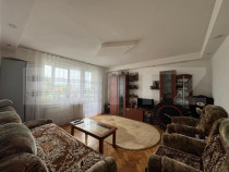 Apartament de vanzare, cu 3 camere decomandat, 61 mp, zona P