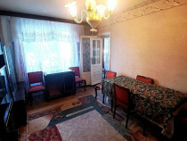 Apartament 3 camere, Titan.