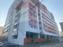 DE VANZARE Apartament cu 3 camere în zona Central/Ploiesti