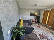 Apartament 3 camere, decomandat - zona Tractorul- Vivamus