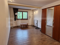 Casa deosebita individuala cu spatiu comercial ,se vand imp