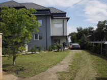 Apartament 3 camere în vilă Sud est, Topolita, Neamt