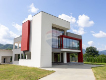 Vilă cu piscină de vanzare &ndash; Bistrița