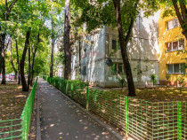 Apartament cu 3 camere de v&acirc;nzare/Brancoveanu/