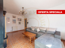 Apartament de 3 camere Câmpulung zona Visoi