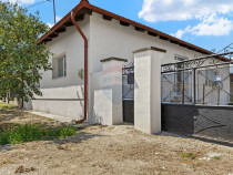 Casă spațioasă 244 mp cu teren generos 2.834 mp &ndash; Sa...