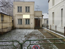 Casa/Vila 71 mp utili, 183 mp teren, zona Ultracentrală
