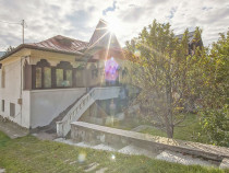 Vilă cu farmec istoric în Bușteni, pensiune sau locuin...