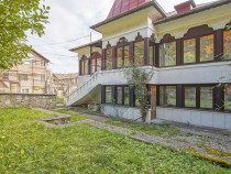 Vilă cu farmec istoric &icirc;n Bușteni, pensiune sau locuin...