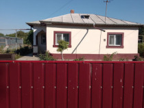 Casă de v&acirc;nzare &icirc;n G&acirc;rbovi, jud. Ialomița &ndash; la doar 7