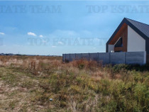Teren intravilan, in zona de case, 338mp cu toate utilitatil