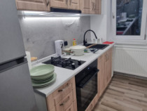 Apartament 2 camere semidecomandat, etaj 1 , zona Curtea de