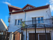 CASA CU 6 CAMERE, 293 MP UTILI SI GARAJ - DEVA