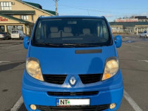 Renault Trafic II / 8+1 LUNG