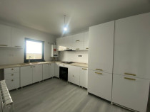 Apartament 2 camere semidecomandat, 65mp, prima închiriere
