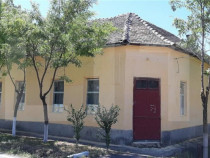 ???? Casa mare de vanzare Checea 220mp