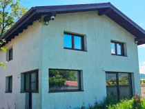 Proprietate D-va Rosie, vila S+P+E si teren