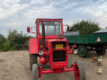 Vând Tractor utb 650