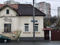 Casa 3 camere, 85 mp, zona Centrala