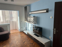 Apartament 3 camere, centrala proprie, zona Dambovita.