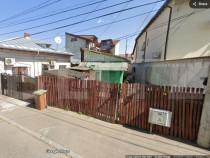 Teren 137 mp + casa demolabila, zona Semicentrala