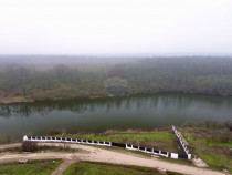 Teren intravilan de vanzare cu deschidere la lac, Branesti