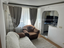Apartament de 3 camere, 39 mp, zona Podu Ros