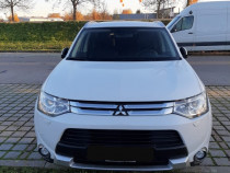Mașina Mitsubishi outlander 3, 2.2
