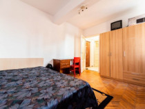 Vand garsoniera la Universitate, situata pe Calea Victoriei