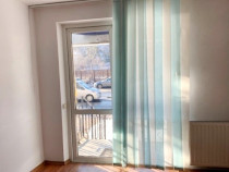 Spatiu comercial multifunctional,trafic pietonal si auto, zona Central