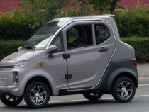 Mașinuță electrică Kuba City &ndash; 2 locuri, fără permis, 90 km autonomie