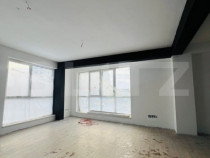 Spatiu comercial de inchiriat, zona Micro II