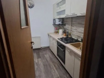 Apartament 2 camere, decomandat - zona Grivitei