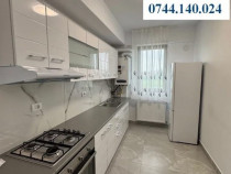 Ap 2 cam, ansamblu nou. Preț 380 euro/ lună
