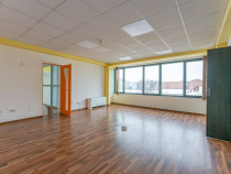 Spațiu birou individual &icirc;n Brașov, Centru: 39 mp utili...