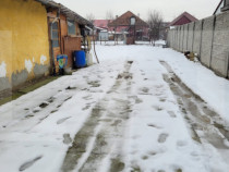 Casa de vanzare, 40 mp, zona Plopi