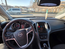 V&acirc;nd Opel Astra J motor 1.4 140 cp