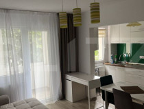 Apartament 3 camere, semidecomandat, balcon, mobilat modern,