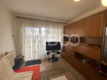 Apartament de vanzare 3 camere 65 mpu balcon zona Cetate Alb