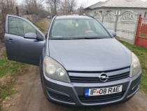 Opel Astra H masina