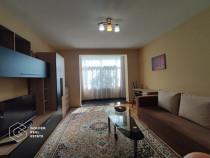 Apartament spatios cu 2 balcoane si centrala, zona Podgoria