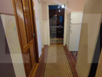 Apartament de 4 camere | Zonă bună | Balcon